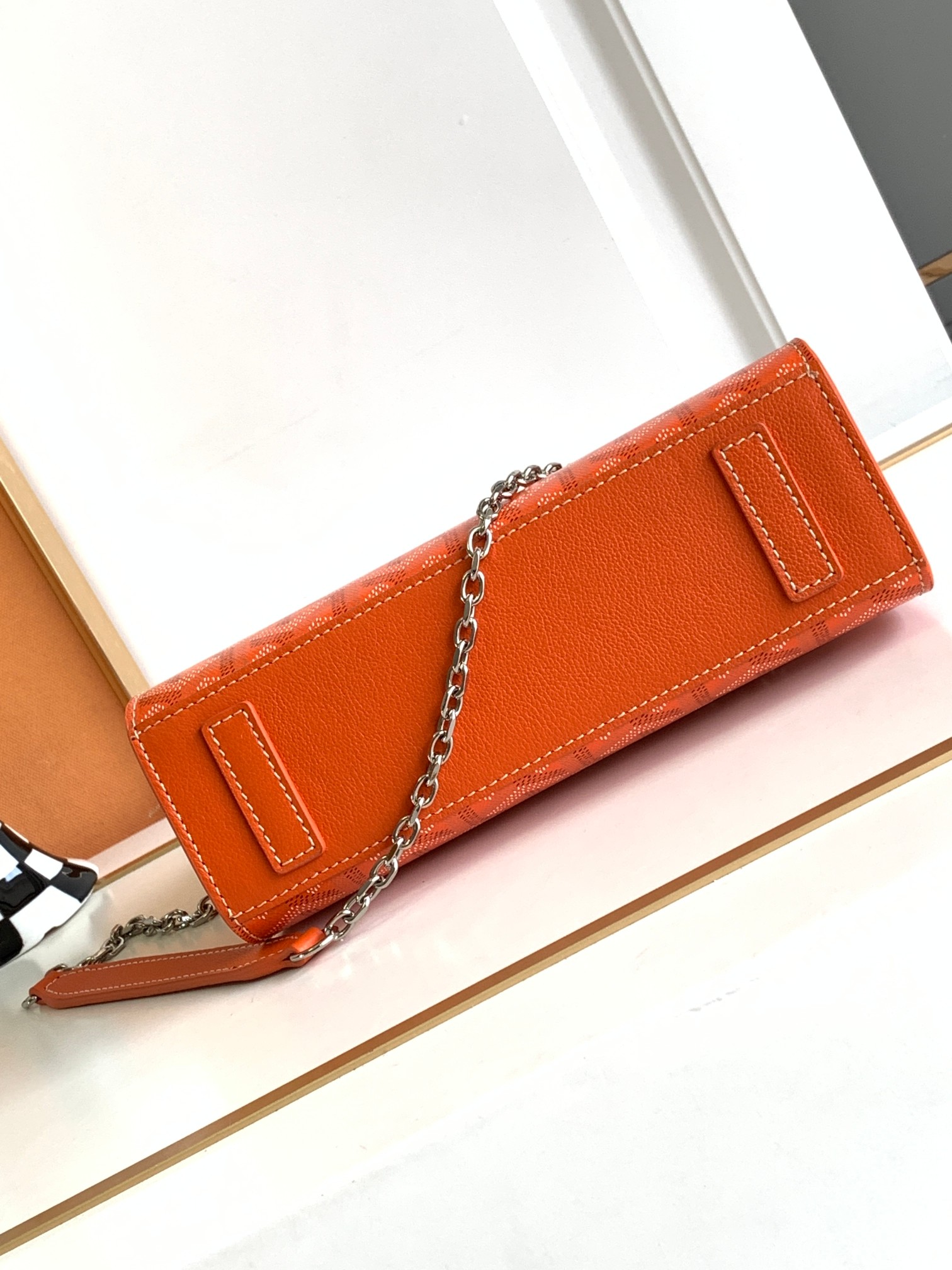 Rouette Structure Mini Shoulder Bag In Orange